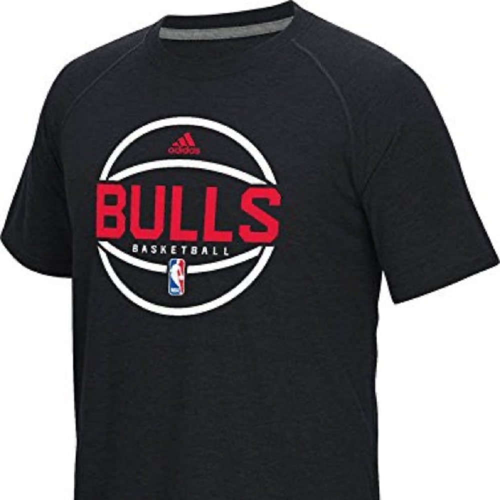 ADIDAS CHICAGO BULLS T-SHIRT